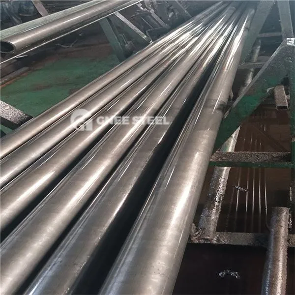 A 519 1020 odmerjena brezhibna jeklena cev