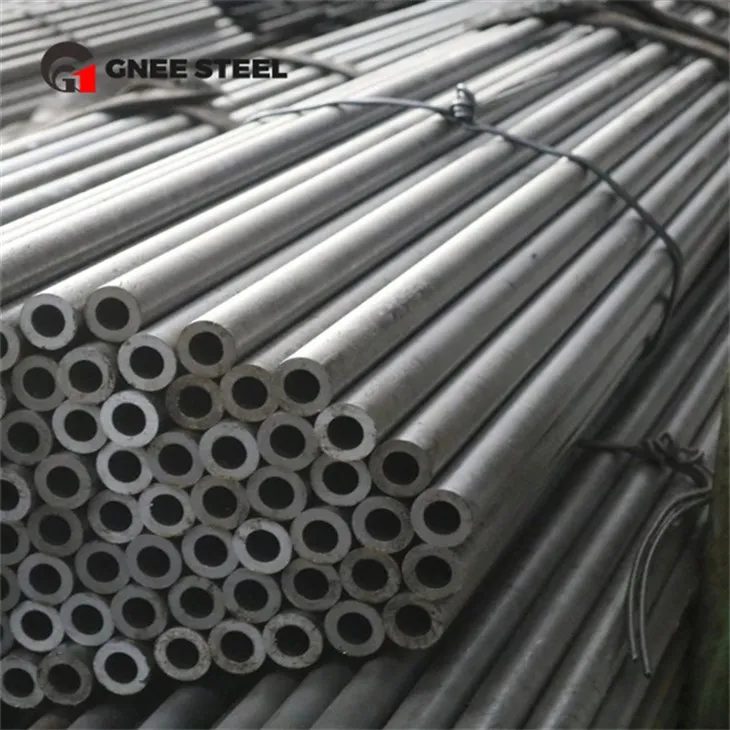 Brezšivne cevi iz ogljikovega jekla DIN 1630