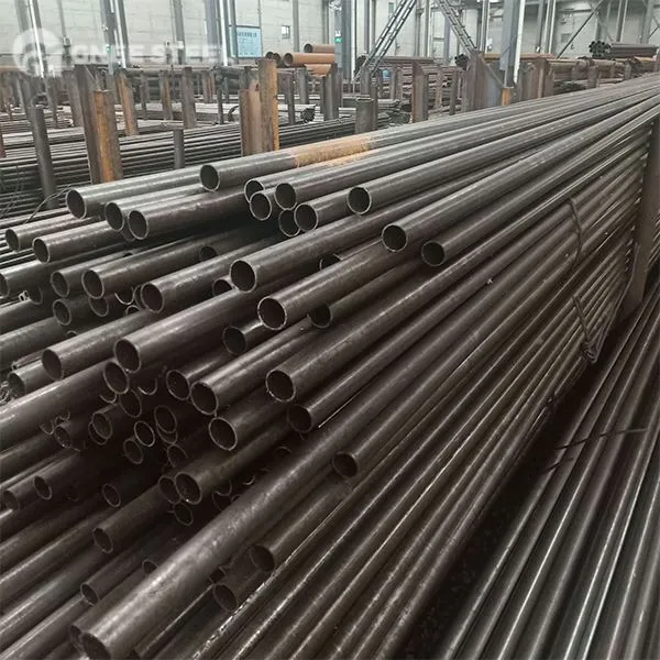 E215 brezhibne natančne cevi